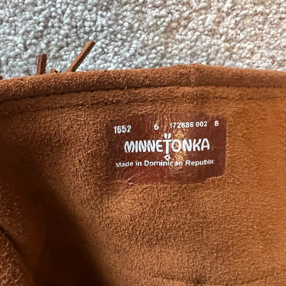 Minnetonka 5 Layer Fringe Boots - Size 6 - image 3